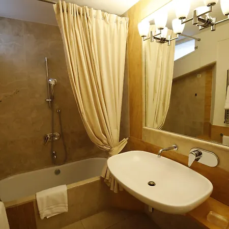 Hotel Sant' Anna 3*
